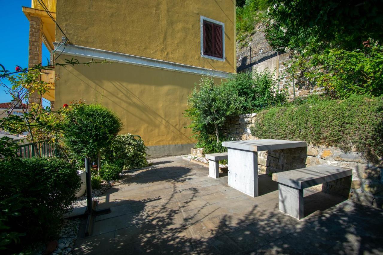 Miramare Apartment